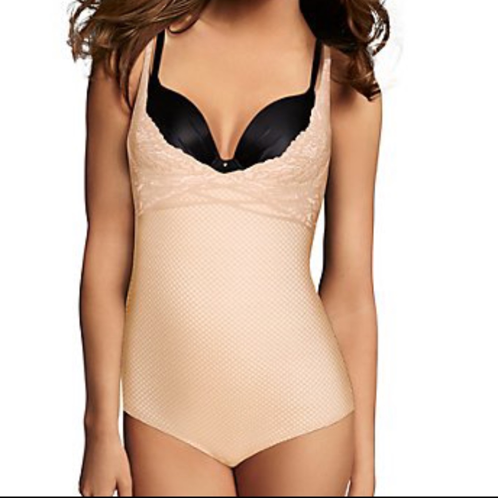 Maidenform Sexy Firm Control Lace Romper Bodybrief